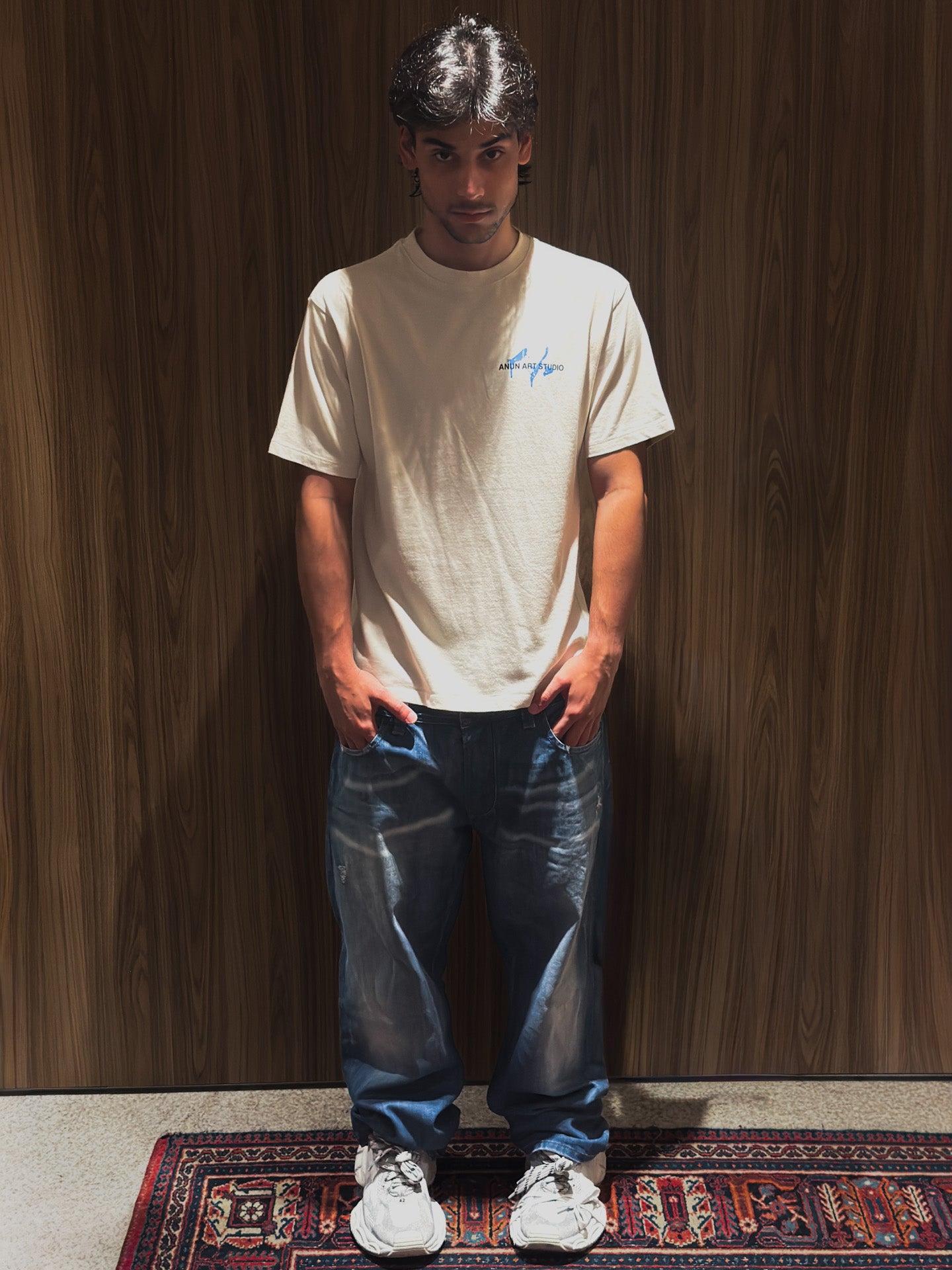 CHIMP N' NANAS TEE